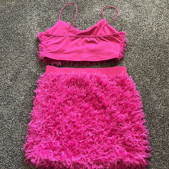 Pink Feathery Set - Picture 4 of 6